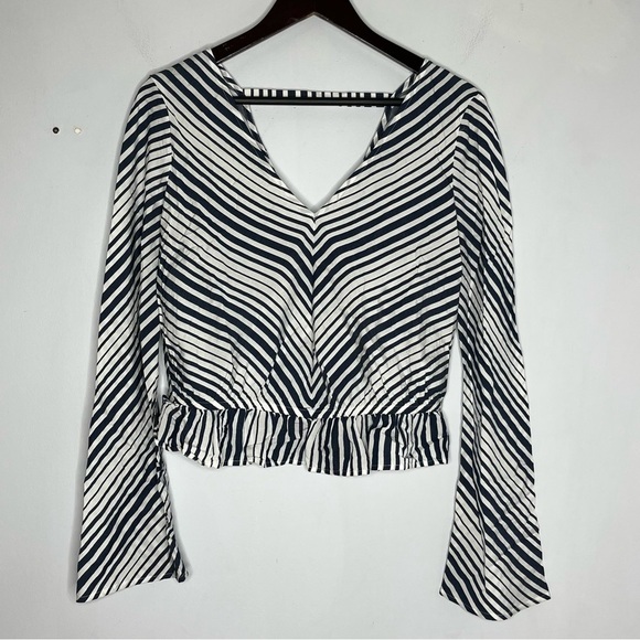 Express V-Neck Surplice Back Long Bell Sleeve Blouse Size Small - Picture 1 of 6